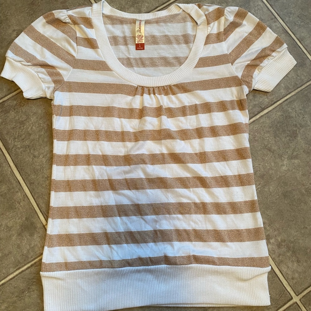 No boundaries sparkly top